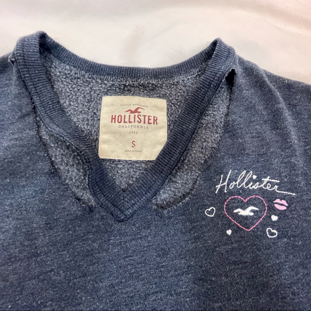 Hollister Crop V-Neck Split Sweatshirt